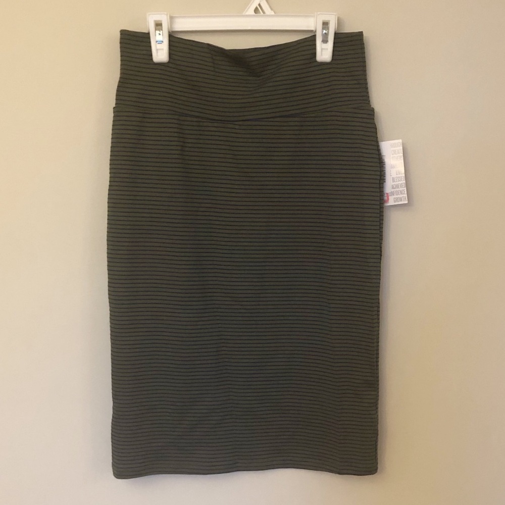 NWT LuLaRoe Cassie skirt
